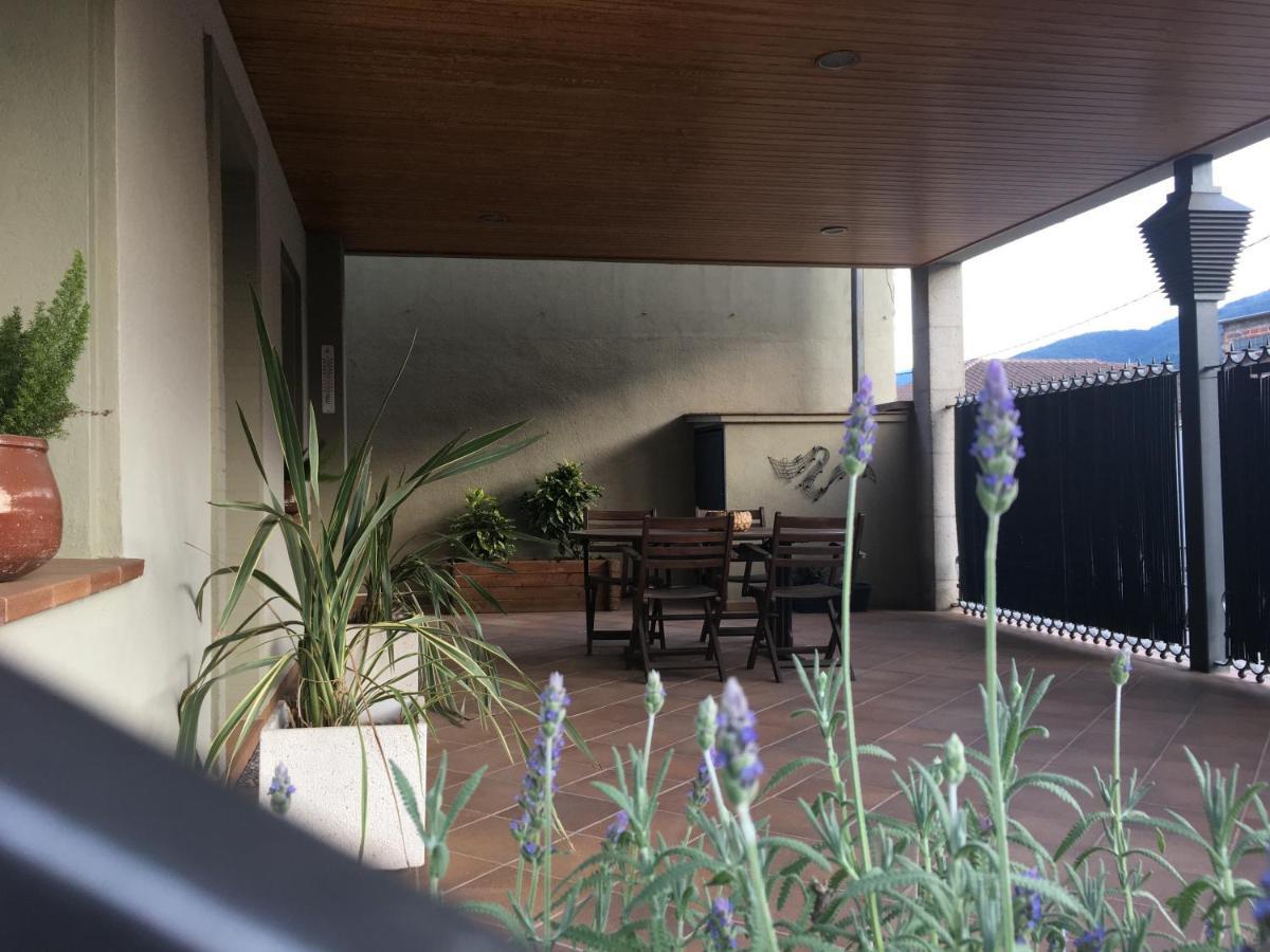 Can Musiquem Amb Piscina Les Planes d'Hostoles Luaran gambar